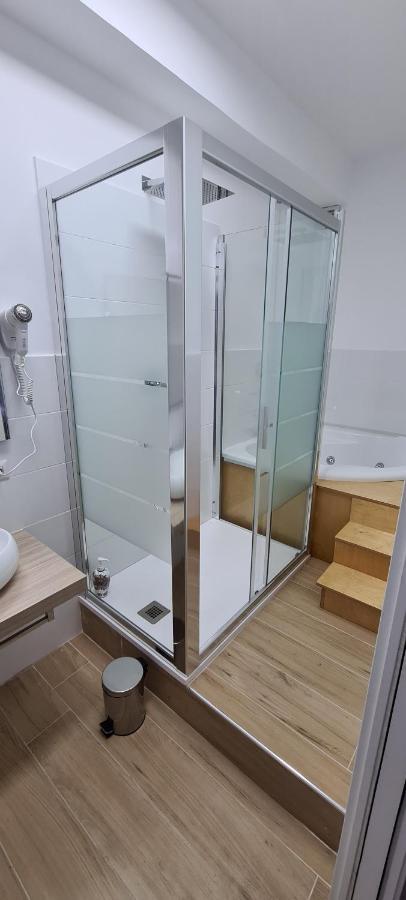 Sinfonia Suites Katanya Dış mekan fotoğraf