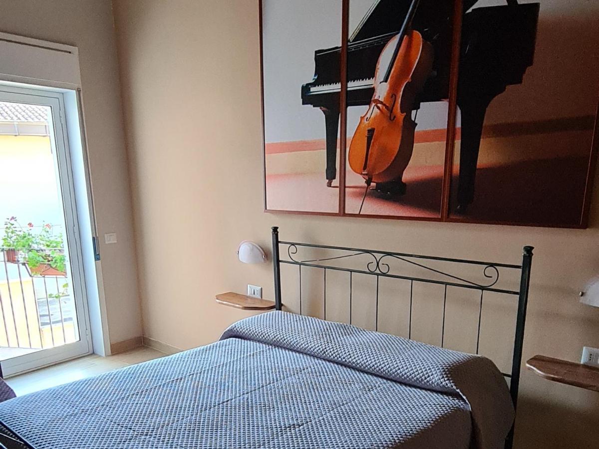 Sinfonia Suites Katanya Dış mekan fotoğraf